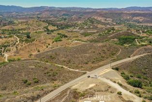 , 888 Via Vueltas, Temecula, CA 92590 - 3