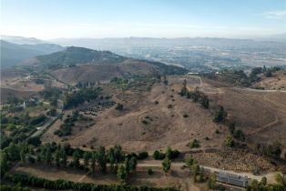 , 1 Calle Capistrano, Temecula, CA 92590 - 3