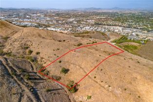 , 8 Camino Gatillo, Temecula, CA 92590 - 3