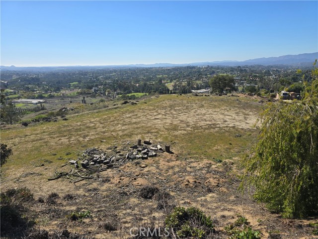 , 1387 Las Vistas rd, Fallbrook, CA 92028 - 1