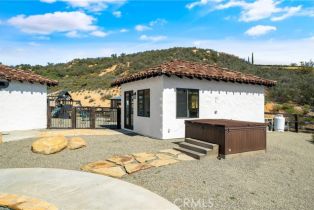 , 37700 Calle De Lobo, Murrieta, CA 92562 - 4