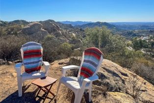 , 1742 Via Ladera, Fallbrook, CA 92028 - 4