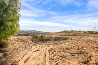 , 40431 Ronald Road, Temecula, CA 92592 - 4