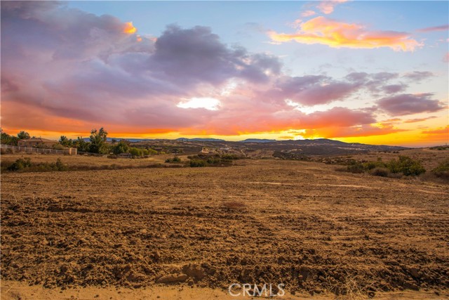 , 40431 Ronald Road, Temecula, CA 92592 - 1