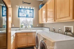 Single Family Residence, 19654 Celia Vista, Murrieta, CA 92562 - 41