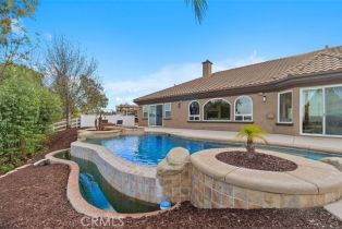 Single Family Residence, 39526 Calle Cabernet, Temecula, CA 92591 - 39