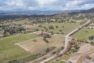 , 5 Yucca rd, Fallbrook, CA 92028 - 4