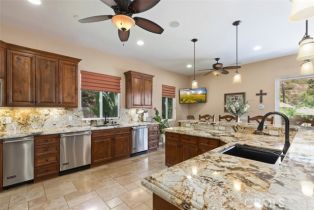 Single Family Residence, 21128 Via Los Laureles, Murrieta, CA 92562 - 20