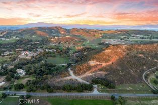 , 39948 Avenida La Cresta, Murrieta, CA 92562 - 3