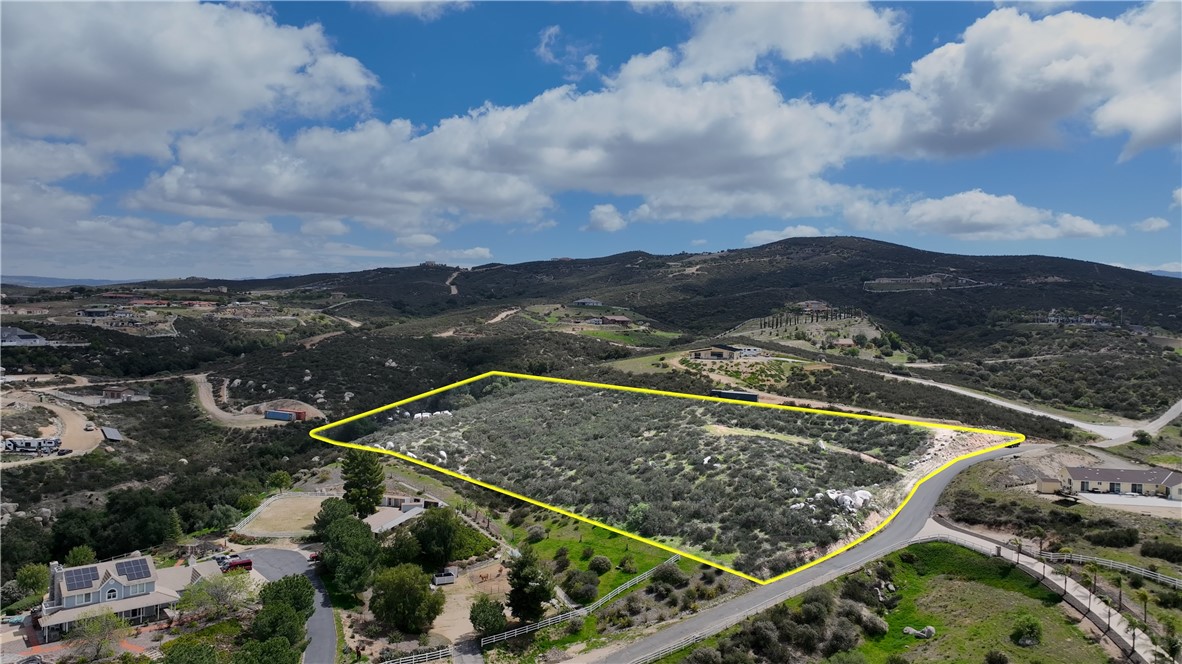 , 40432 Calle Fresca, Temecula, CA 92592 - 1