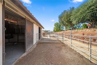 Single Family Residence, 20900 Avenida Castilla, Murrieta, CA 92562 - 73