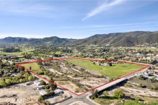 Single Family Residence, 25070 Hayes ave, Murrieta, CA 92562 - 4