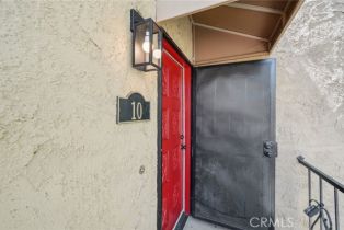 Condominium, 24319 Canyon Lake dr, Canyon Lake, CA 92587 - 5