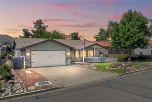 Single Family Residence, 30848 Long Point DR, Canyon Lake, CA  Canyon Lake, CA 92587