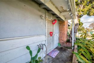 Residential Income, 15825 Myrtle ave, Tustin, CA 92780 - 5