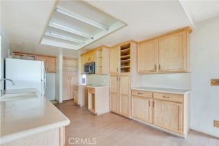 Single Family Residence, 1360 Fallbrook st, Fallbrook, CA 92028 - 13