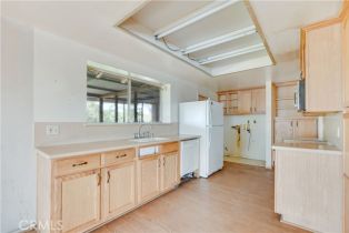 Single Family Residence, 1360 Fallbrook st, Fallbrook, CA 92028 - 15