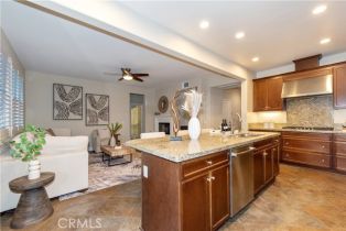 Single Family Residence, 397 Tulip Tree ave, Orange, CA 92865 - 10