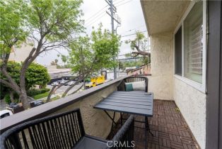 Condominium, 4321 Matilija ave, Sherman Oaks, CA 91423 - 23
