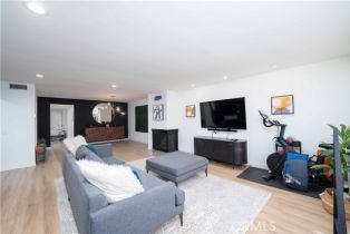 Condominium, 4321 Matilija AVE, Sherman Oaks, CA  Sherman Oaks, CA 91423