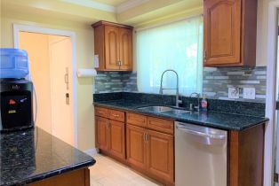 Single Family Residence, 1638 Grove pl, Fullerton, CA 92831 - 4