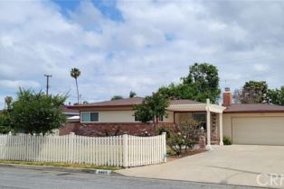 Single Family Residence, 4409 Sirius ave, Orange, CA 92868 - 14