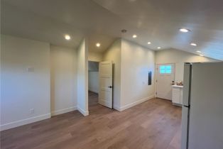 , 1161 Summit ave, Pasadena, CA 91103 - 8