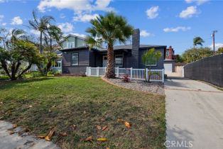 Single Family Residence, 703 Avenue D, Redondo Beach, CA 90277 - 4