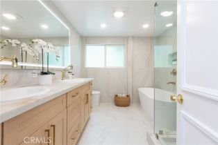 Single Family Residence, 14879 Jadestone dr, Sherman Oaks, CA 91403 - 25