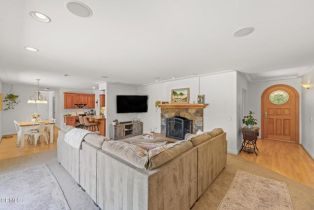 Single Family Residence, 20 Del Valle st, Oak View, CA 93022 - 4