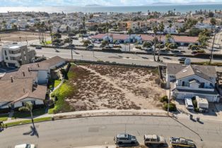 , 1011 Dunes st, Oxnard, CA 93035 - 3