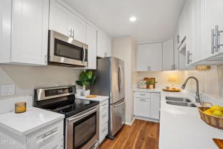 Condominium, 138  S Bryn Mawr ST, Ventura, CA  Ventura, CA 93003