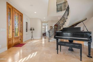 Single Family Residence, 2110 Ravoli dr, Oxnard, CA 93035 - 4