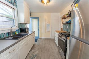 Single Family Residence, 1100 Shelburn ln, Ventura, CA 93001 - 11