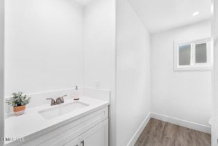 , 839 Calle Margarita, Thousand Oaks, CA 91360 - 7