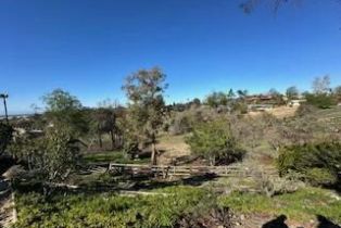 , 35 Estaban dr, Camarillo, CA 93010 - 8