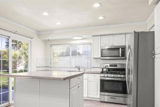 Single Family Residence, 111 Carlisle ct, Oxnard, CA 93033 - 7