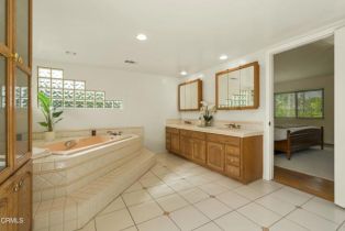 Single Family Residence, 230 Avocado pl, Camarillo, CA 93010 - 15