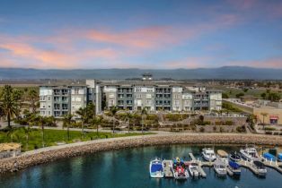 Condominium, 4012 Tradewinds DR, Oxnard, CA  Oxnard, CA 93035