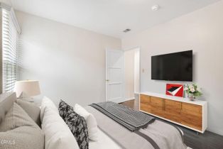 Single Family Residence, 15233 Camarillo st, Sherman Oaks, CA 91403 - 13