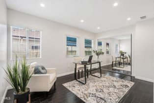 Single Family Residence, 15233 Camarillo st, Sherman Oaks, CA 91403 - 18