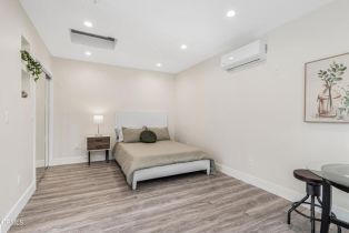 Single Family Residence, 15233 Camarillo st, Sherman Oaks, CA 91403 - 34