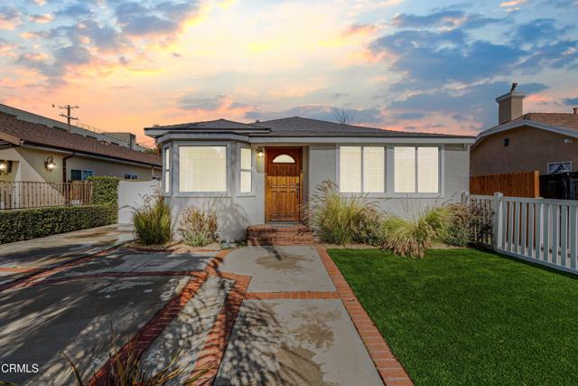 Single Family Residence, 15233 Camarillo st, Sherman Oaks, CA 91403 - 1