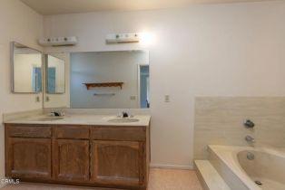 Single Family Residence, 2201 Knightsbridge pl, Oxnard, CA 93030 - 24