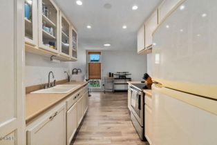 Condominium, 3700 Dean dr, Ventura, CA 93003 - 3