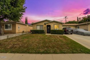 Single Family Residence, 1490 Moreno DR, Simi Valley, CA  Simi Valley, CA 93063
