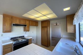 Single Family Residence, 1352 Fallen Leaf ave, Ventura, CA 93004 - 13