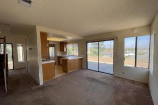 Single Family Residence, 1352 Fallen Leaf ave, Ventura, CA 93004 - 18