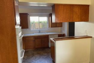 Single Family Residence, 451 Redwood st, Oxnard, CA 93033 - 5