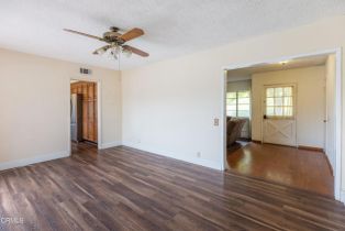 Single Family Residence, 1572 Dover ave, Thousand Oaks, CA 91360 - 11
